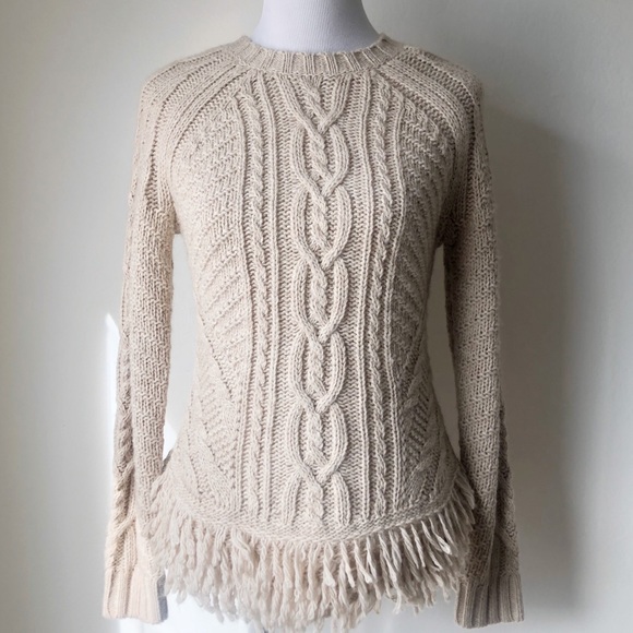 Banana Republic Sweaters - BANANA REPUBLIC OATMEAL CABLE KNIT SWEATER SM
